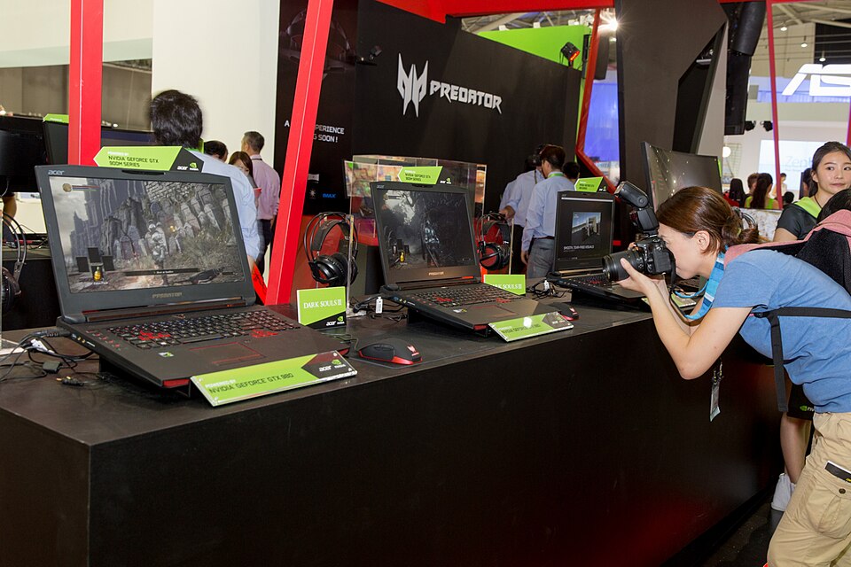 Acer Predator Triton 500