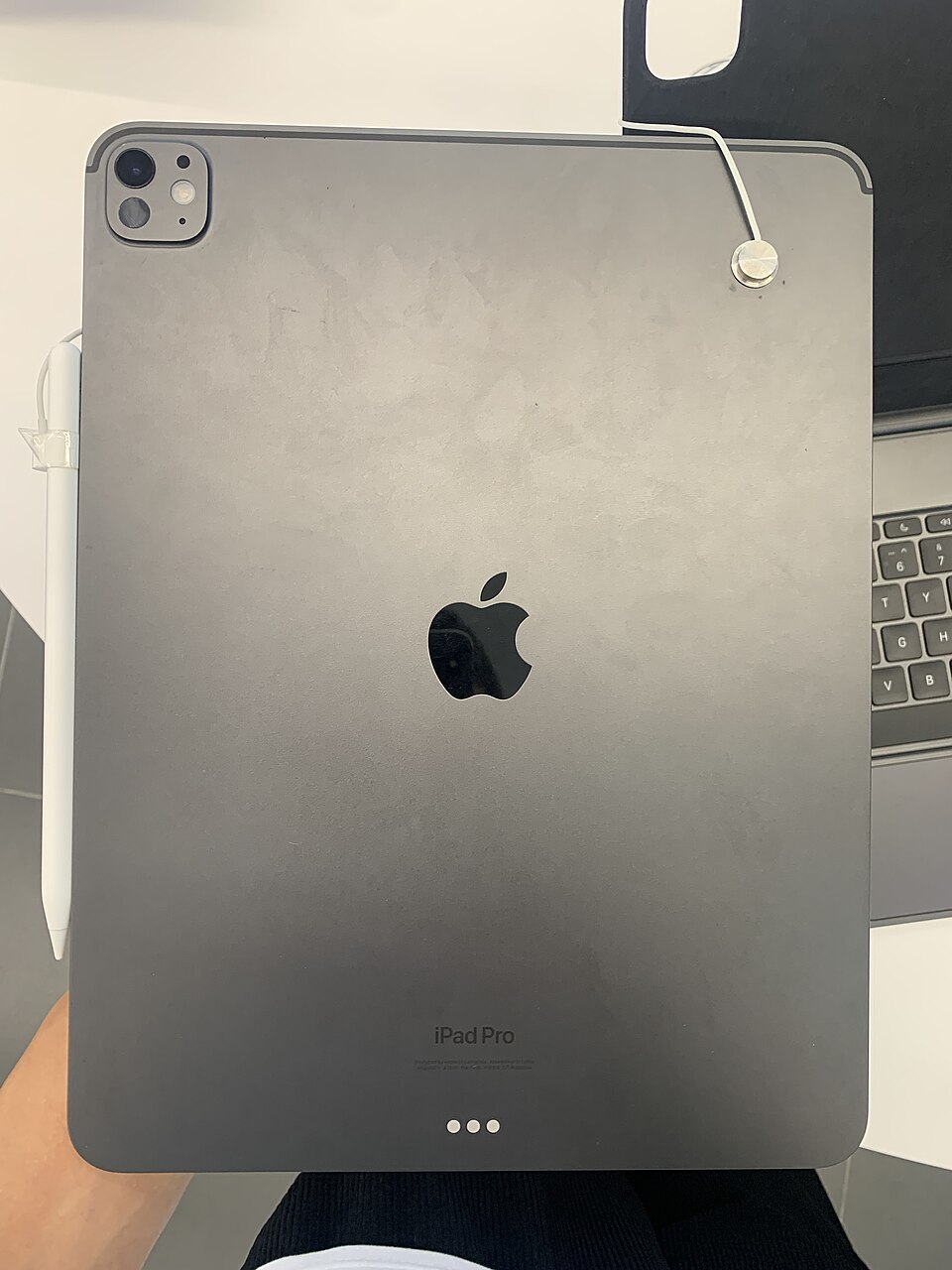 Apple iPad Pro 13-inch (M4)