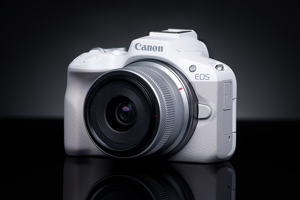Canon Canon EOS R50